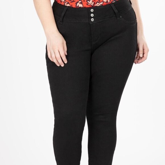 Royalty for me black Wannabettabutt jeans - Picture 2 of 13